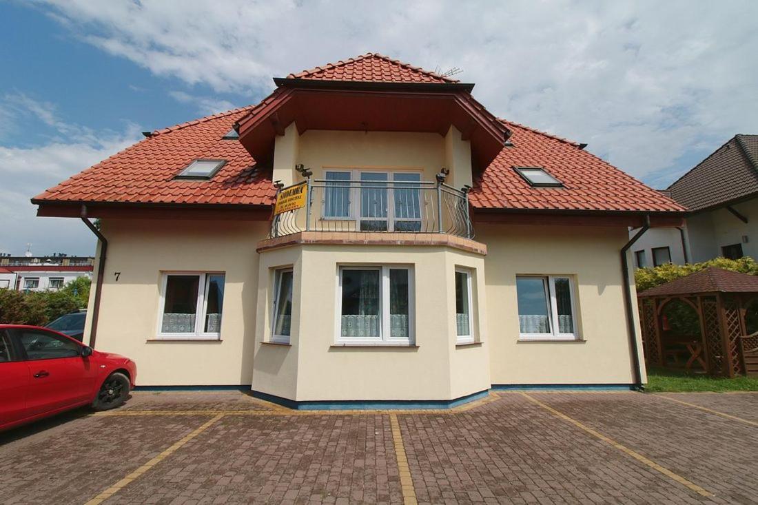 Отель Siodemka W Dziwnowku Дзивновек Экстерьер фото